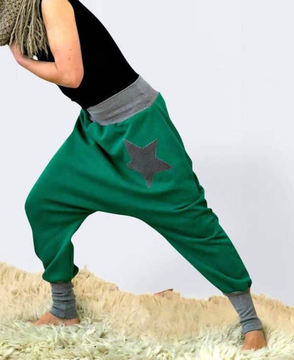 Grüne Haremshose aus Sweatshirt Stoff mit Stern Hosen